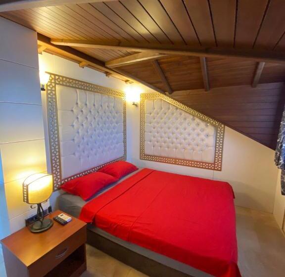 Camera Superiore con Terrazza, Castle Old Town