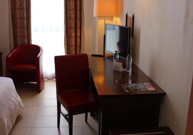 اتاق استاندارد, Djeuga Palace