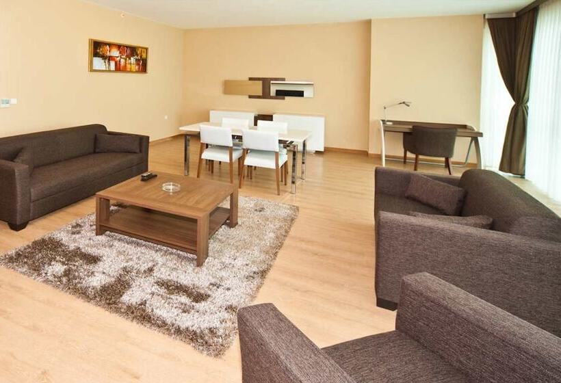 デラックススイート, Ekinci Residence