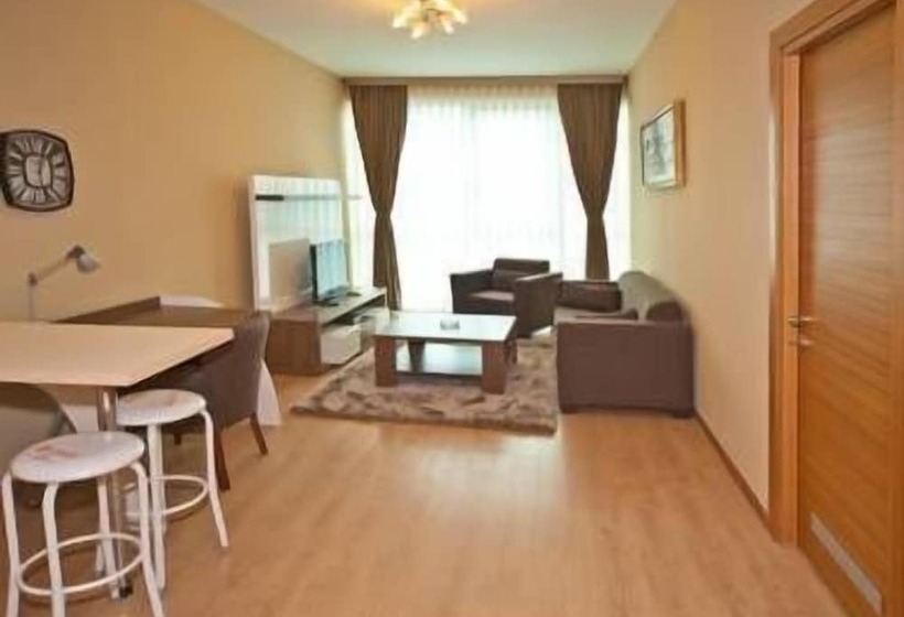 اتاق کلاس بیزنس, Ekinci Residence