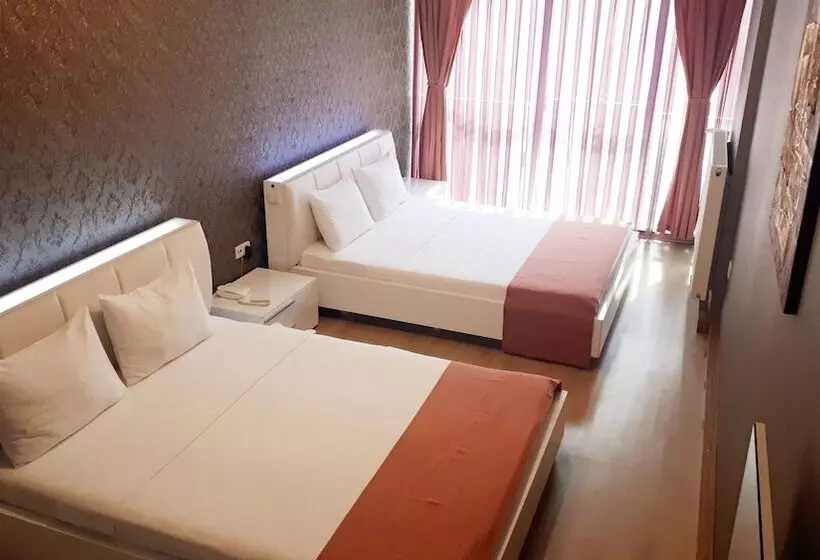 سوییت لوکس, Ekinci Residence