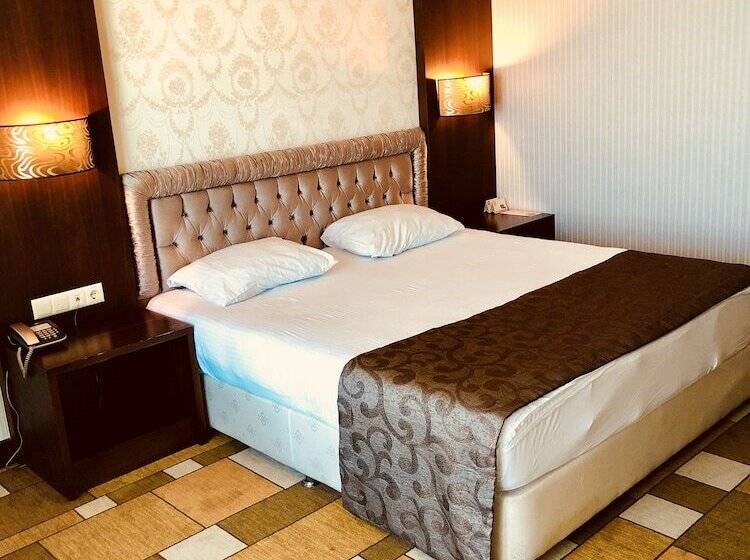 اتاق استاندارد یک نفره, Grand Amisos