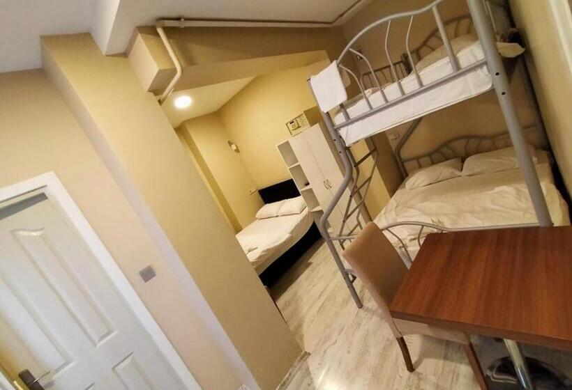 Familienzimmer, Istanbul Central