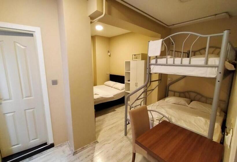 Familienzimmer, Istanbul Central