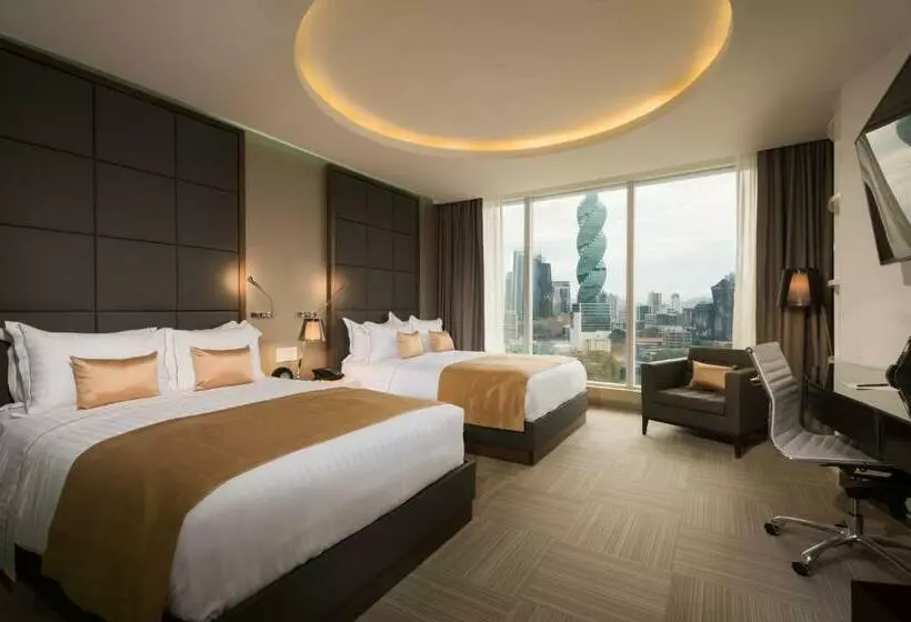 اتاق اجرایی, Las Americas Golden Tower Panama