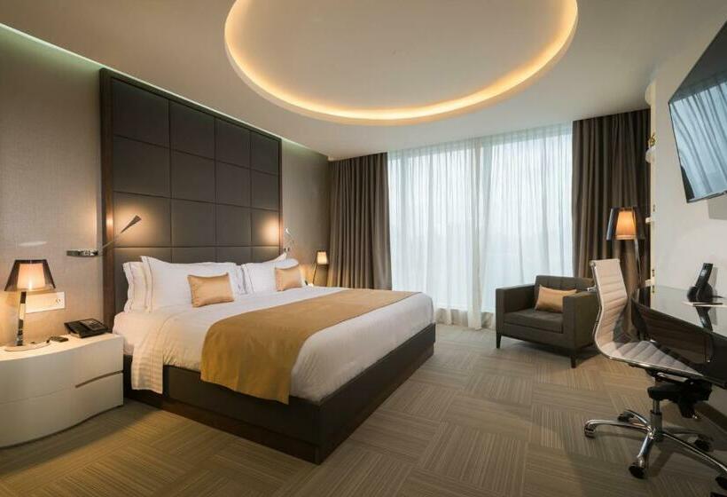 Номер Deluxe Кровать Кинг, Las Americas Golden Tower Panama