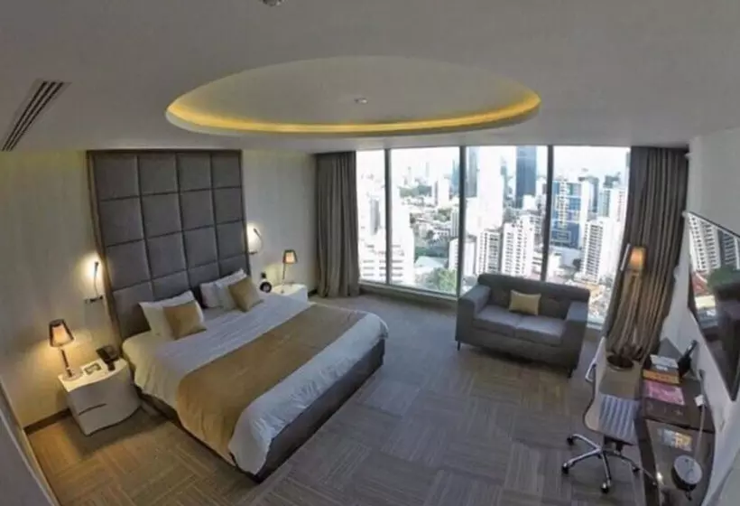 مجموعه ویستا شهر, Las Americas Golden Tower Panama