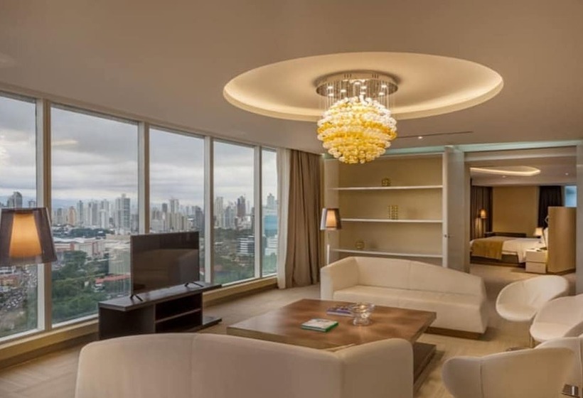 جناح رئاسى, Las Americas Golden Tower Panama