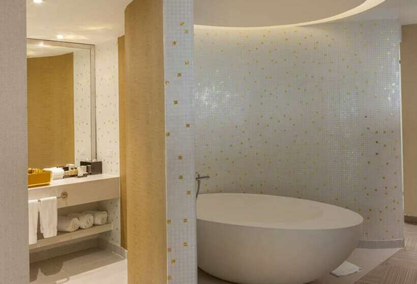 جناح رئاسى, Las Americas Golden Tower Panama