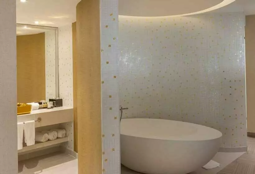 سوئیت پرزیدنت, Las Americas Golden Tower Panama