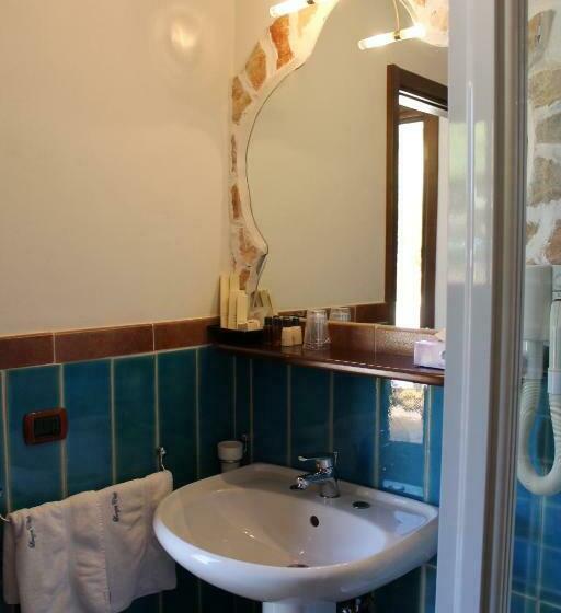 スーペリアールーム, Luagos Club