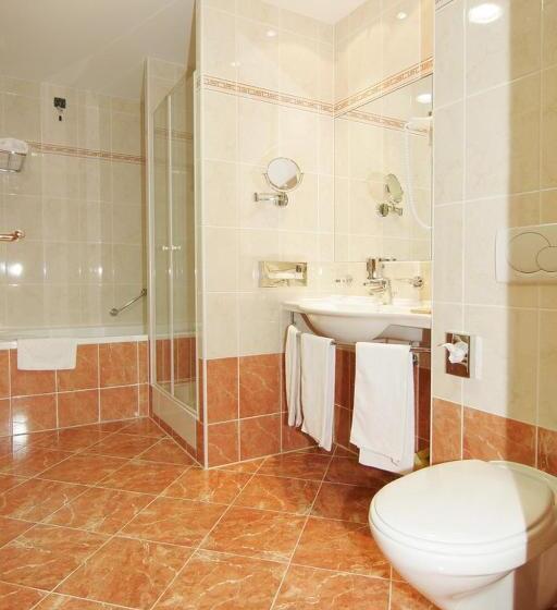 سوییت با چشمانداز دریا, Meridijan Adults Only