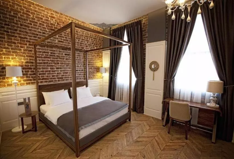 スイート, Miniature  Ottoman Mansion