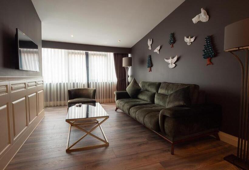 Deluxe Suite, Miniature  Ottoman Mansion