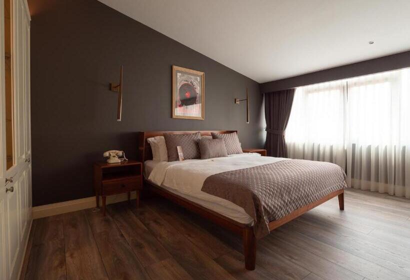 Deluxe Suite, Miniature  Ottoman Mansion