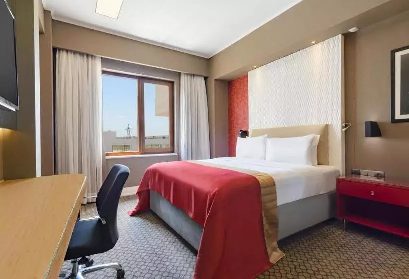 Standard-invahuone King-vuode, Ramada Plaza By Wyndham Eskisehir