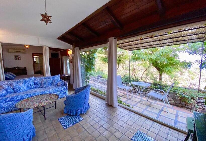 جناح مزود بتراس, Residence Terra Rossa Taormina