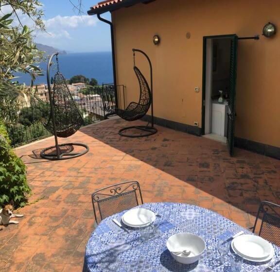 شقة غرفتين مطلة على البحر, Residence Terra Rossa Taormina