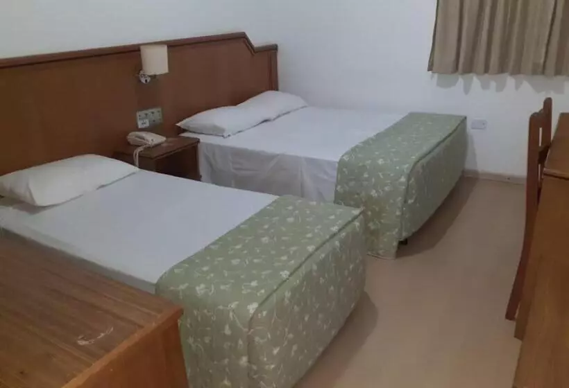 اتاق استاندارد, Tenda