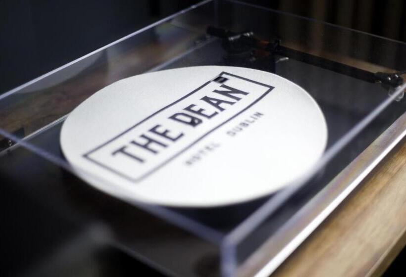 스탠다드 룸, The Dean Dublin