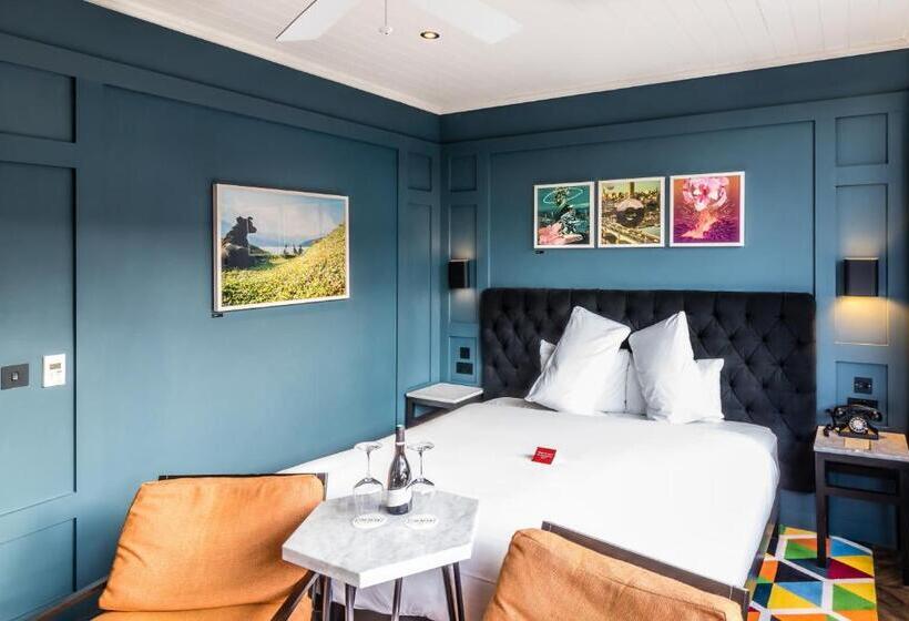 스탠다드 룸, The Dean Dublin