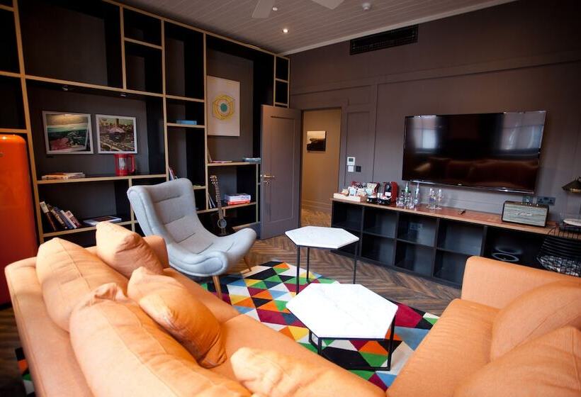 스위트, The Dean Dublin