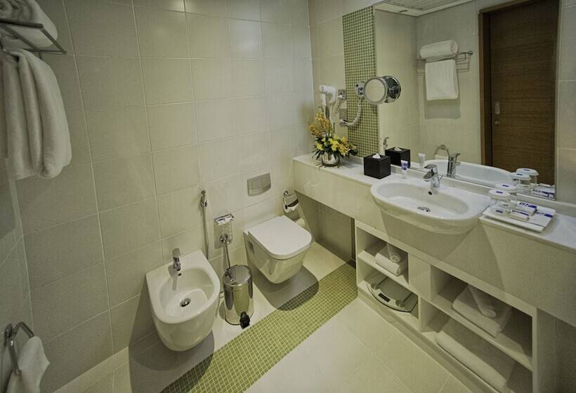 غرفة كلاسيكية مطلّة علي المدينة, Tryp By Wyndham Abu Dhabi City Center