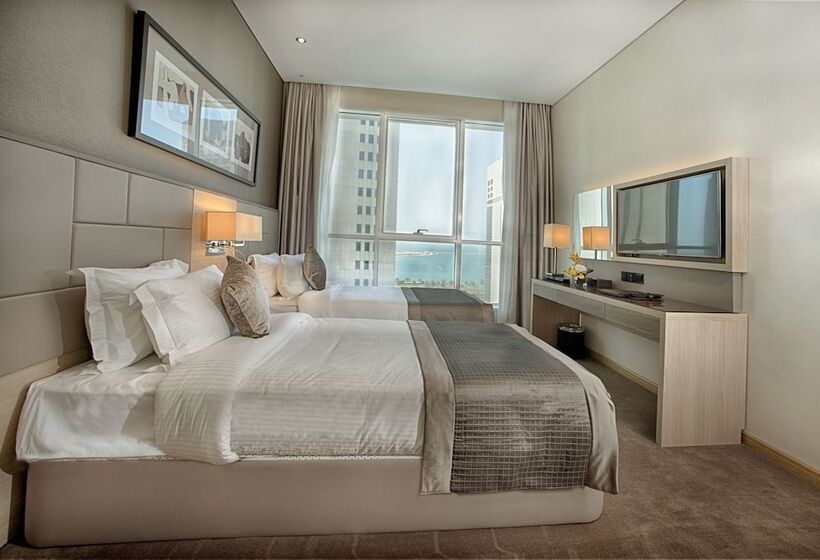 غرفة ديلوكس مطلّة علي البحر, Tryp By Wyndham Abu Dhabi City Center