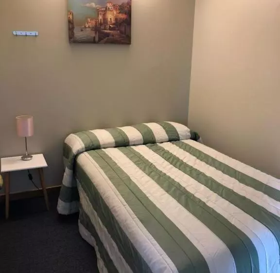 Huoneisto 2 Makuuhuonetta, Lilybrook Motel