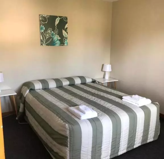 Huoneisto 1 Makuuhuone, Lilybrook Motel