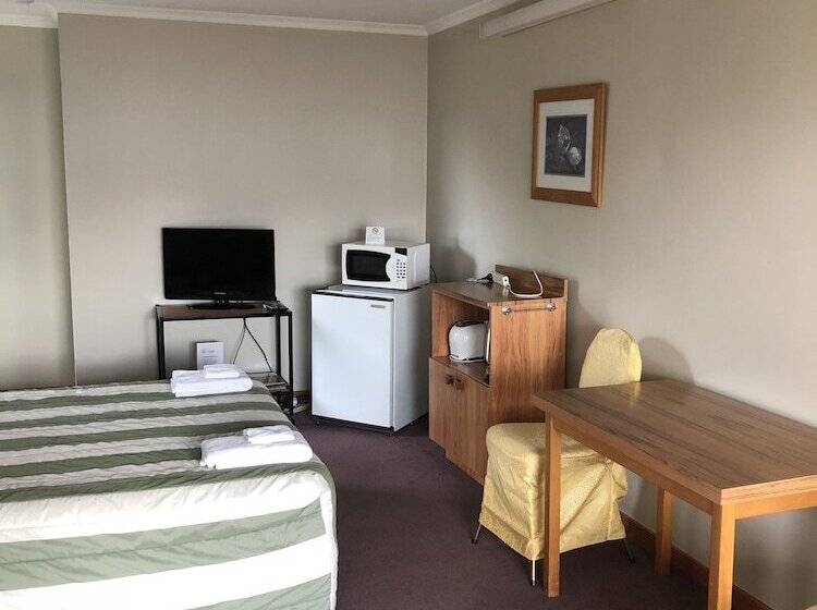 إستوديو قياسى, Lilybrook Motel