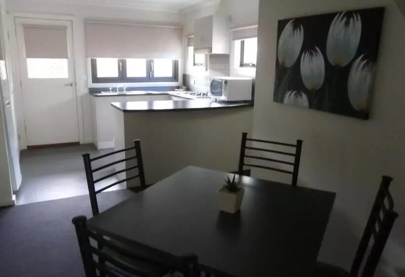 Talo 2 Makuuhuonetta, Sovereign Views Apartments