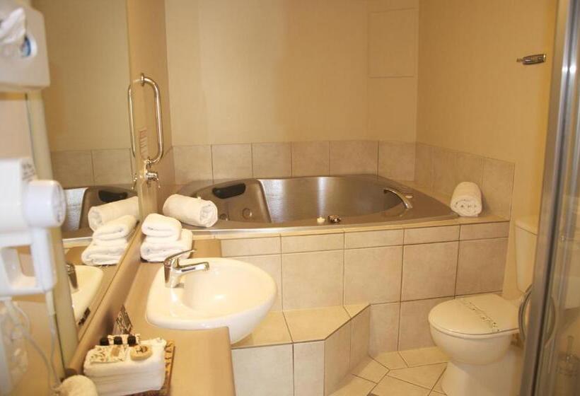 패밀리 스위트, Tuscany Villas Whakatane