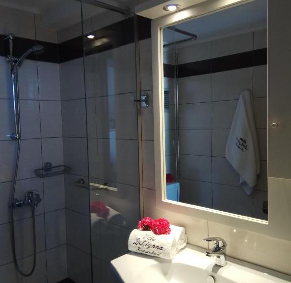 إستوديو قياسى مزودة بتراس, Villa Diktynna