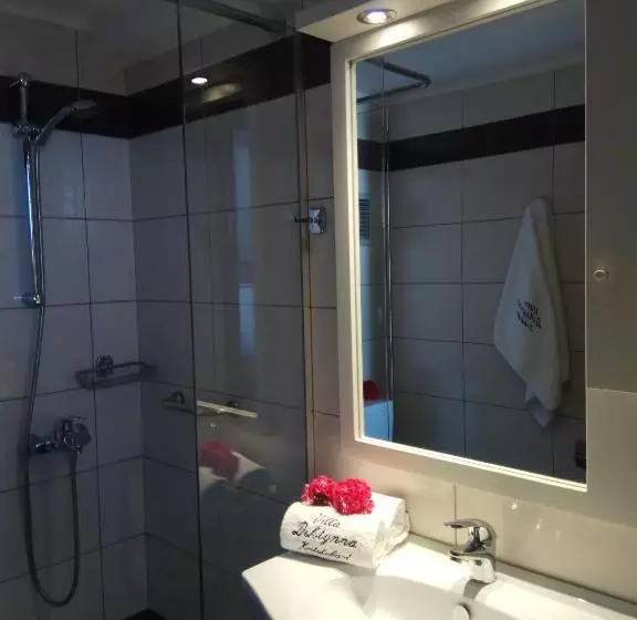 استودیو استاندارد با تراس, Villa Diktynna