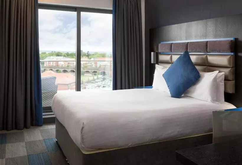 １ベッドルームペントハウスアパート, Roomzzz Chester City