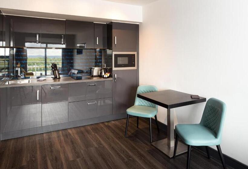 شقة دور أخير غرفة نوم واحدة, Roomzzz Chester City