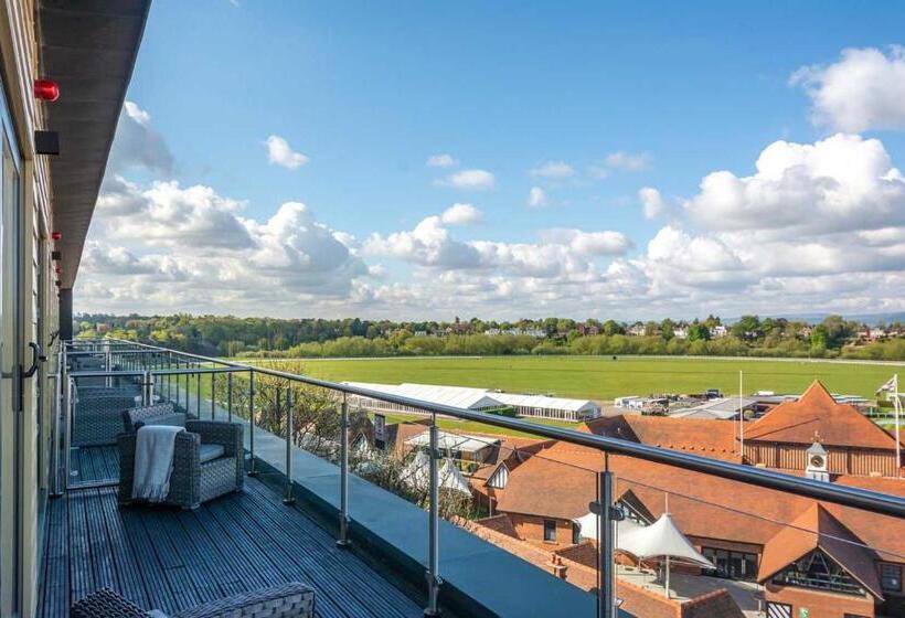 شقة دور أخير غرفة نوم واحدة, Roomzzz Chester City