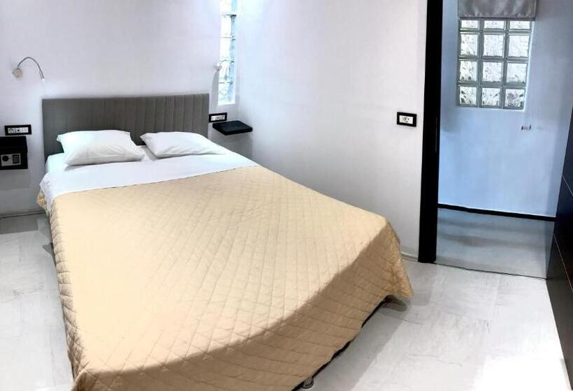 침실 2개 아파트, Atlantis