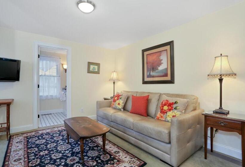 جناح ديلوكس سرير كينج, Brewster By The Sea Inn