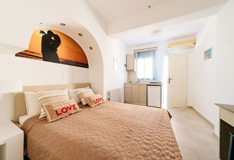 Studio Standard, Honeymoon Beach Studios