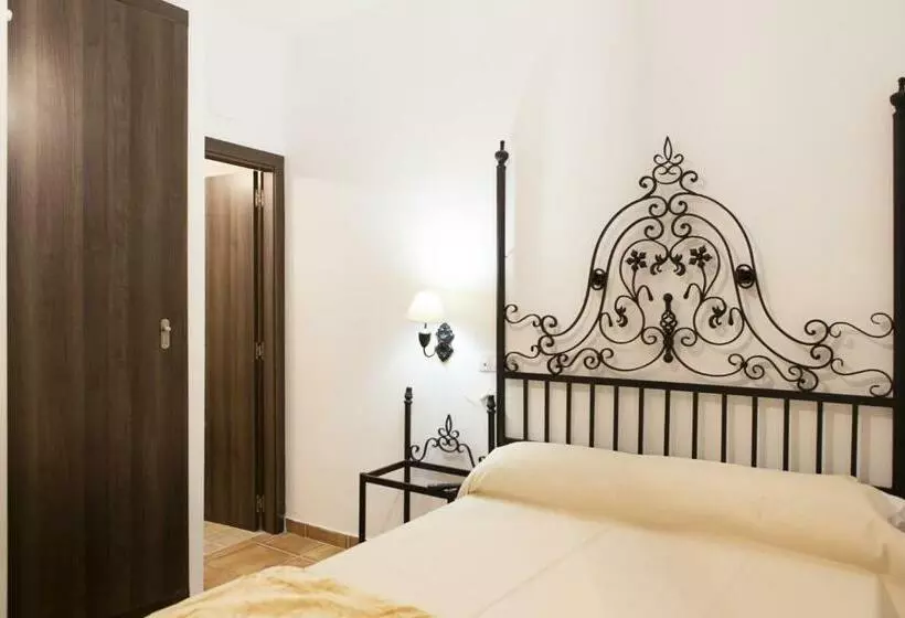 اتاق استاندارد یک نفره, Hostal Palacio Del Corregidor
