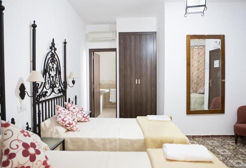 اتاق استاندارد چهار تخته, Hostal Palacio Del Corregidor