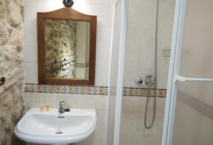 اتاق اکونومی, Hostal Palacio Del Corregidor