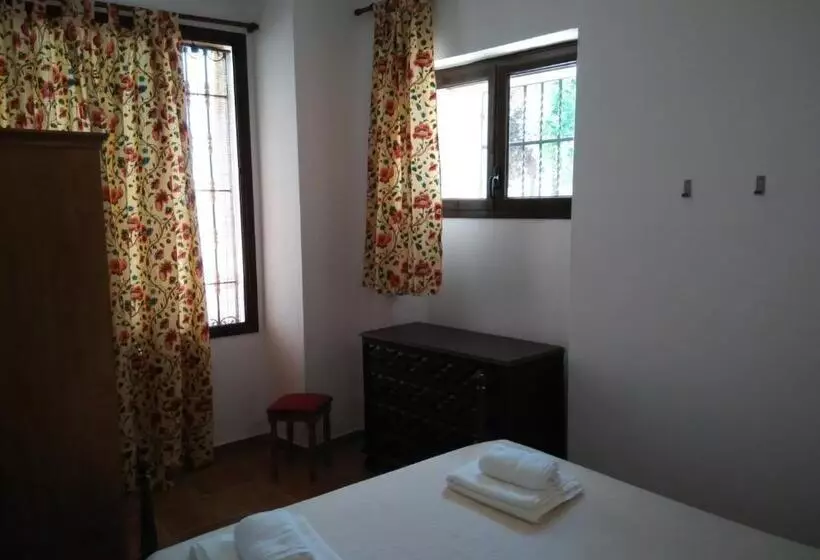 اتاق اکونومی, Hostal Palacio Del Corregidor