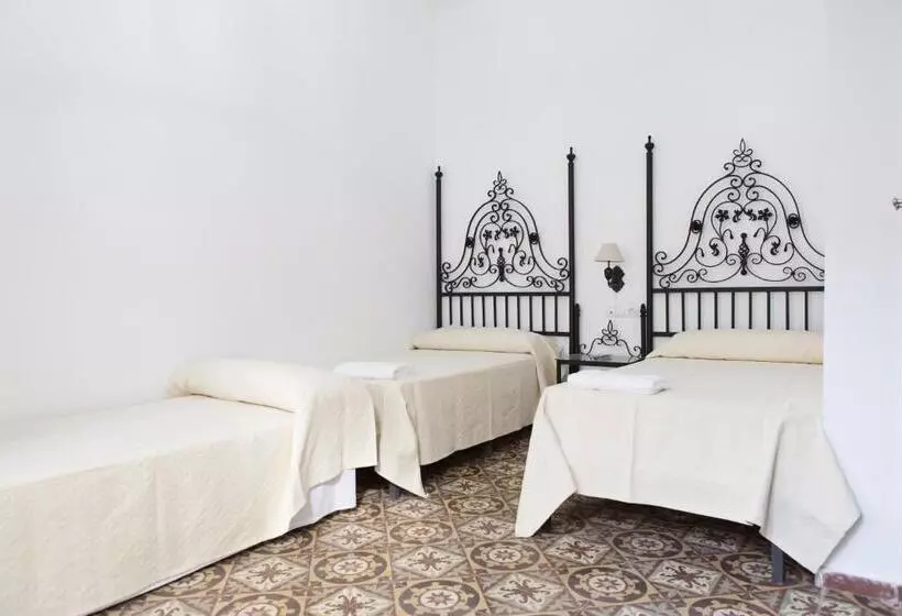 اتاق استاندارد سه نفره, Hostal Palacio Del Corregidor