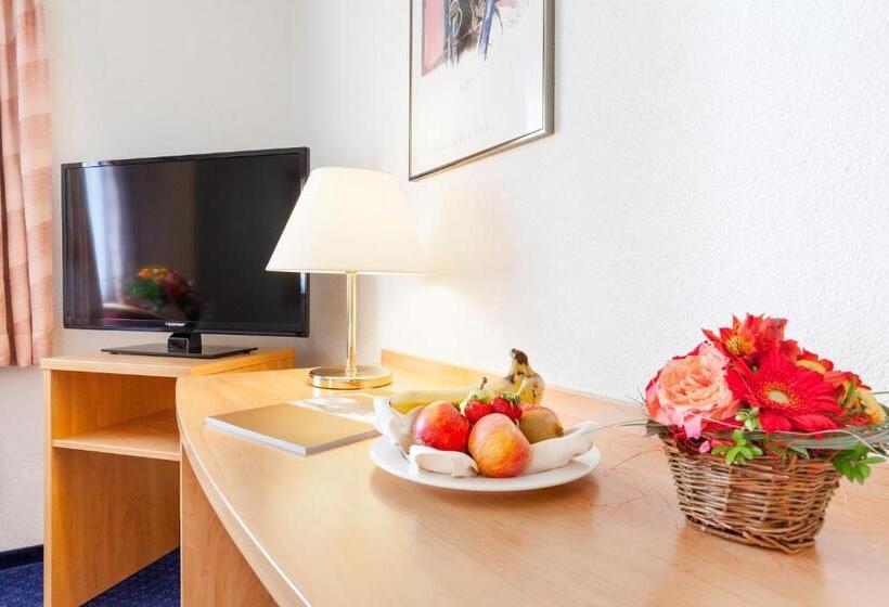 חדר סטנדרט, Bunda Davos