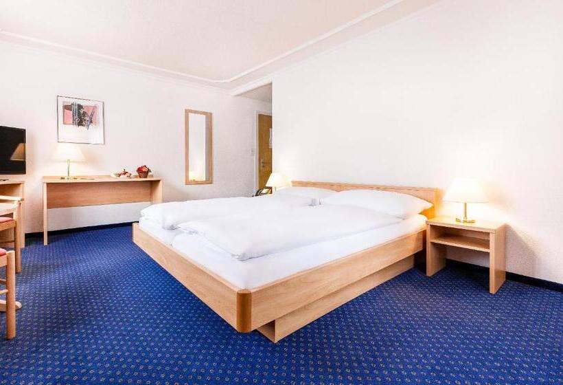 غرفة قياسية, Bunda Davos