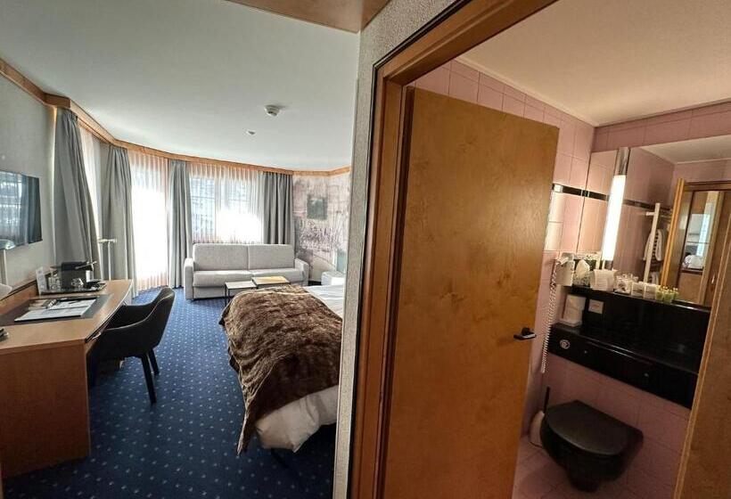 غرفة سوبيريور, Bunda Davos