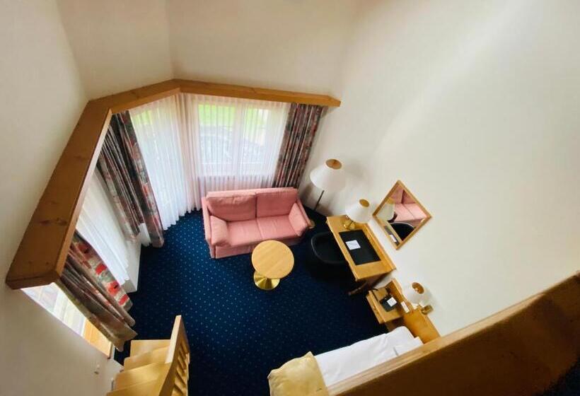 غرفة عائلية, Bunda Davos